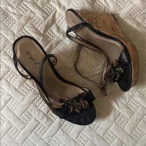 QUPID floral sandal wedges